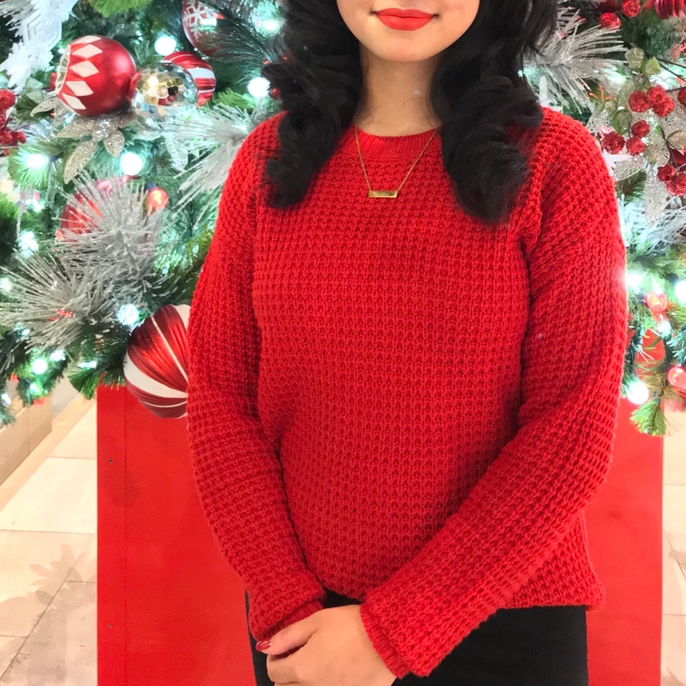 RED KNITTED SWEATER